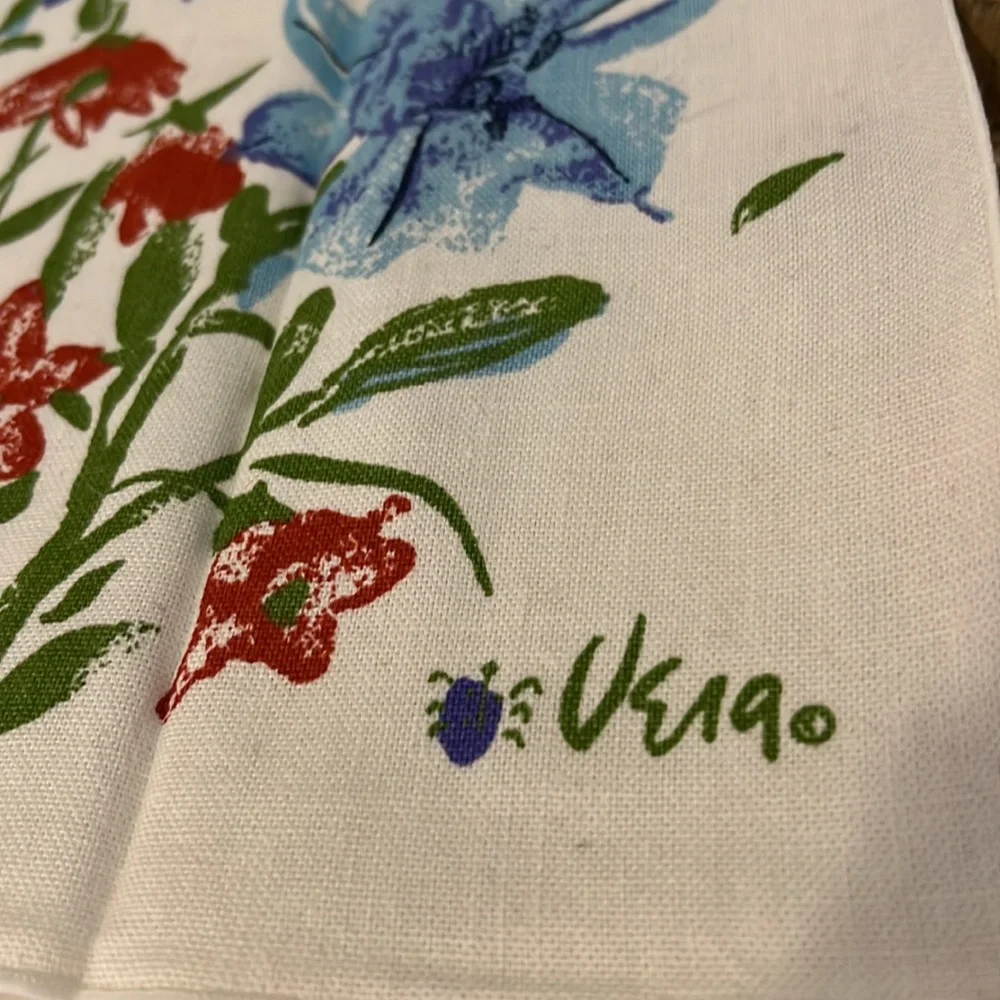 Vintage Vera Neumann set of 5 napkins purple blue iris 16” square